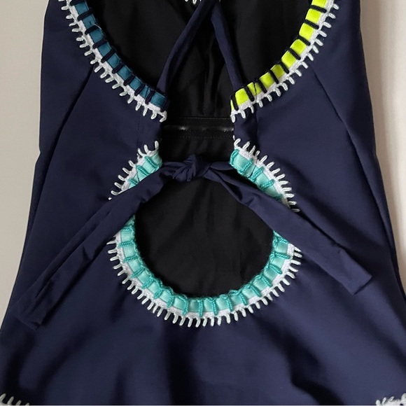 Platinum Inspired by Solange Ferrarini Women Crochet Trim OnePiece Navy Swimsuit - Picture 11 of 13